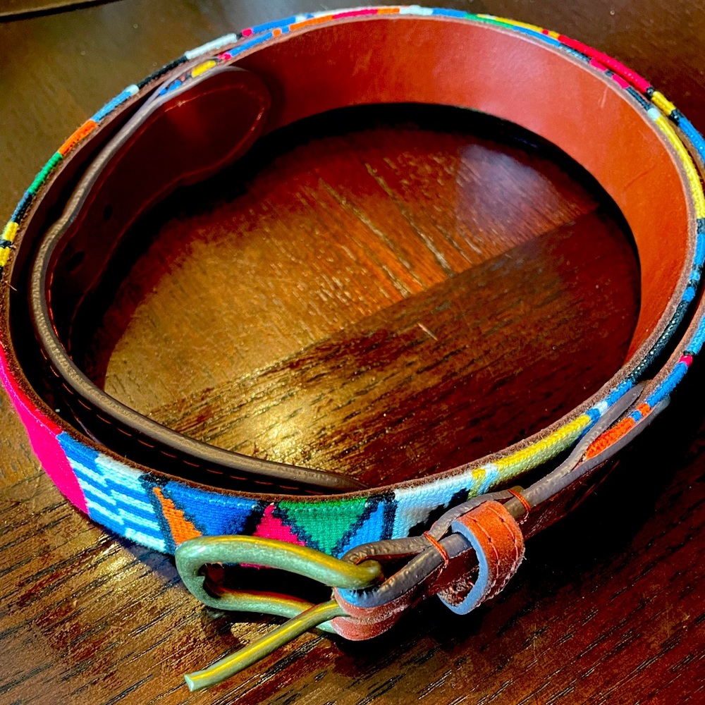 Smathers and Branson Myan pattern needle point belt- Sz. 38